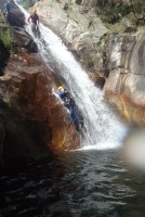 Toboggan en canyoning © Canyoning hérault languedoc