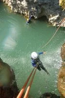 Descente en rappel &copy; Rappel en canyon pr&egrave;s de Montpellier