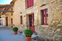 Cha&brvbar;&eacute;teau de Jonquie&brvbar;&Ccedil;res Le Caveau &copy; Chateau de Jonqui&egrave;re