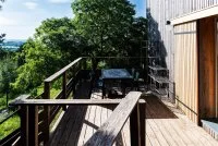 Terrasse g&icirc;te &copy;lionel_flusin