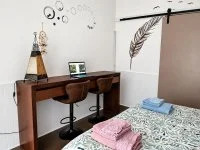 Chambre 1 poste de travail &copy;Khenfouf