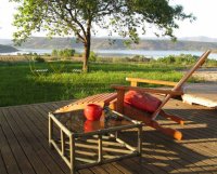 Repos et belle vue depuis la terrasse . © Gîtes de France