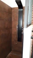 Douche C&ocirc;te Fleurie &copy;Valerie_Cuquemelle