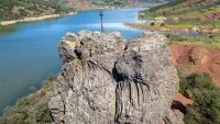 LAC_DU_SALAGOU_Le_Neck_de_la_Roque &copy; Eric Brendle